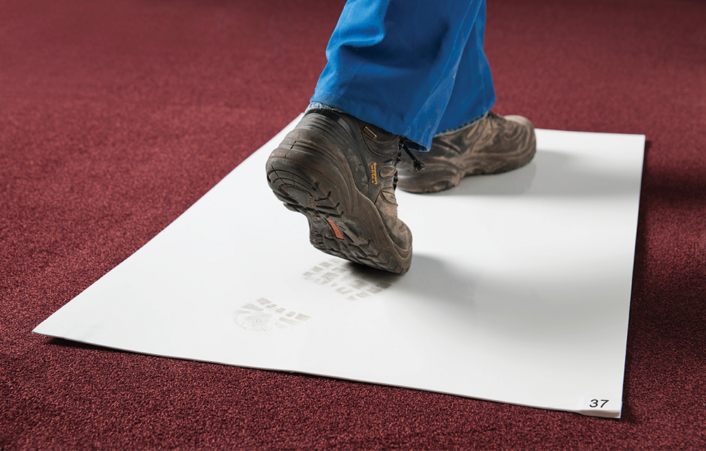 Sticky Mat – Self-Adhesive Entrance Mat for Collecting Dirt from Shoe Soles (0.6x0.9m)