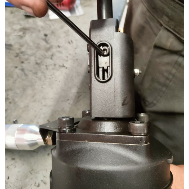 4PRO FN42130 pneimatiskais naglotājs (90-130mm)(21 °) (8)
