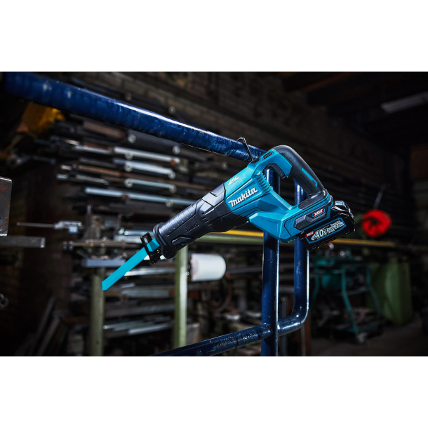 Makita JR001G XGT® 40V zobenzāģis ar bezoglīšu motoru (3)