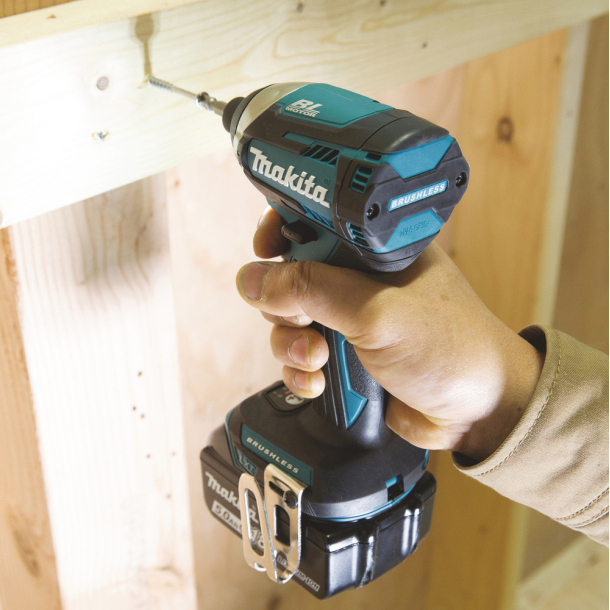 Triecienskrūvgriezis Makita LXT® DTD154Z 18V (bez akumulatora) (2)